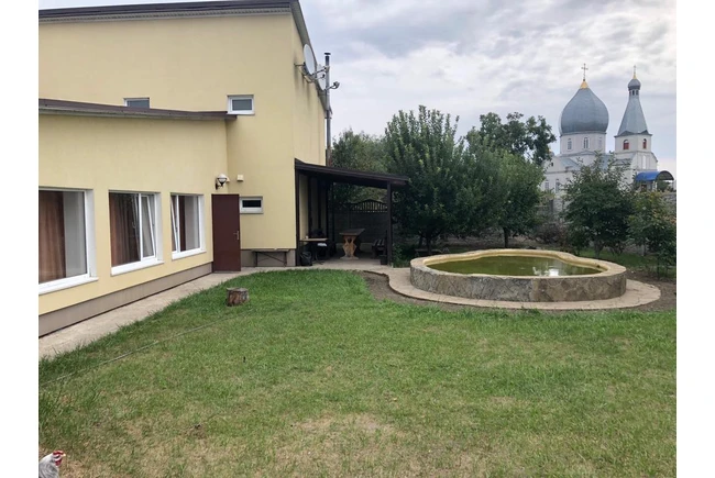 Фото  - Хоспіс для людей похилого віку та людей похилого «Вілла Добра»