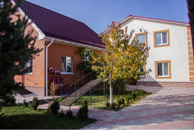 Фото  - Пансіонат для людей похилого віку «Здоровий світ»