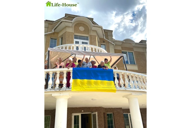 Фото  - Приватний пансіонат для людей похилого віку Life-House «Дмитрівка»