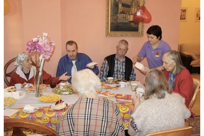 Фото  - Приватний пансіонат для людей похилого віку «Тепло улюблених»